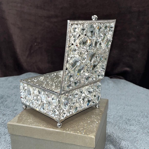 Roxy Box by Olivia Riegel, Swarovski crystals - Picture 2 of 8